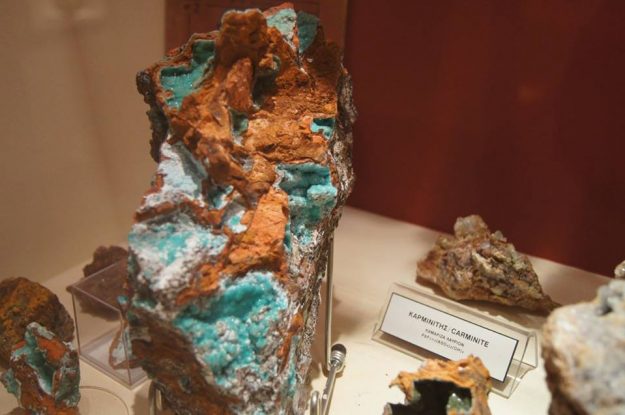 Museum of mineralogy and paleontology Rhodes island